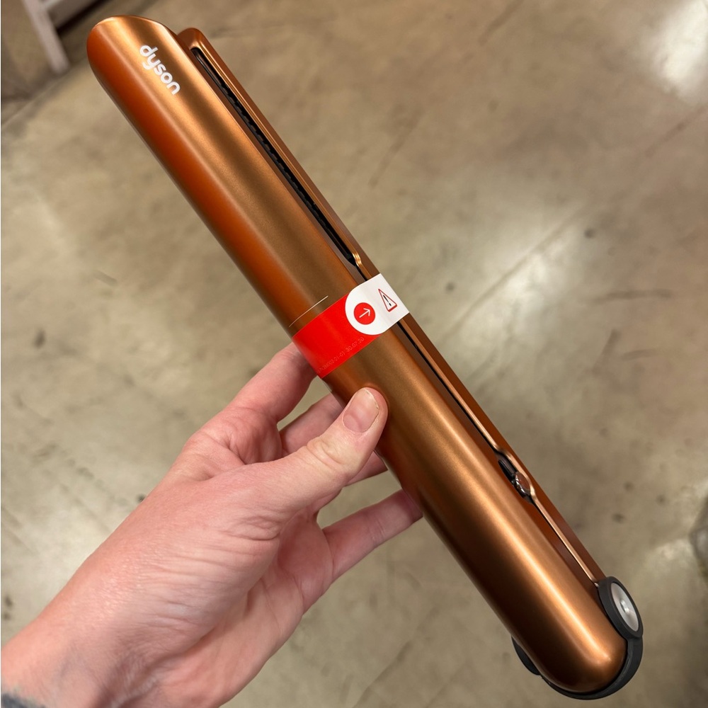 New Dyson Corrale™ straightener (Copper/Nickel) full size cordless flatiron. - Picture 2 of 9